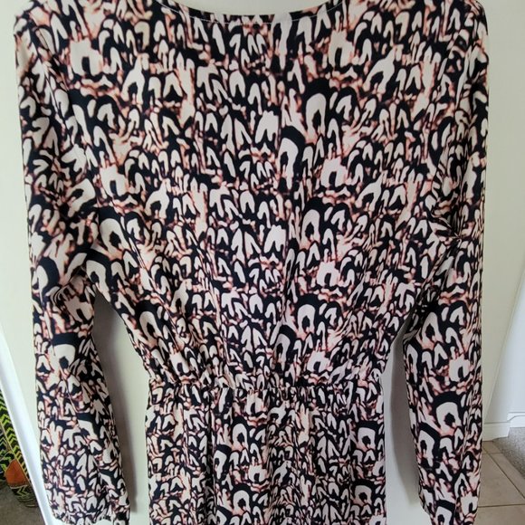 SHEIN Dress, long slee - Picture 5 of 5